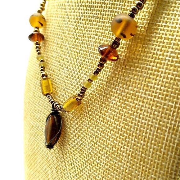 Topaz-Amber Glass Beaded Necklace with Gold-tone beads - Picture 8 of 9